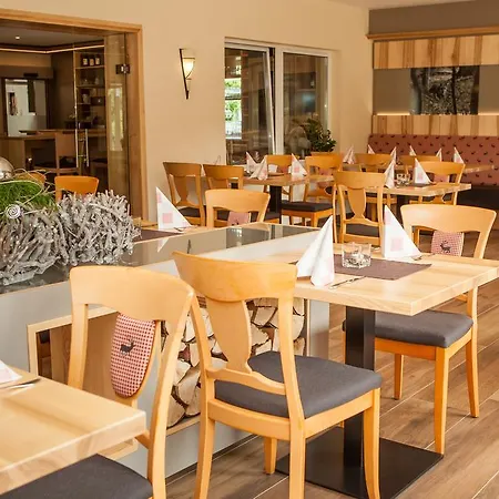 Guest house Metzgerei Moselgasthof Andries Mesenich