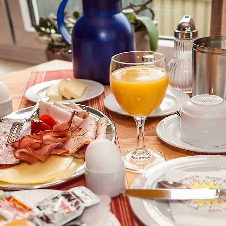 招待所 Metzgerei Moselgasthof Andries